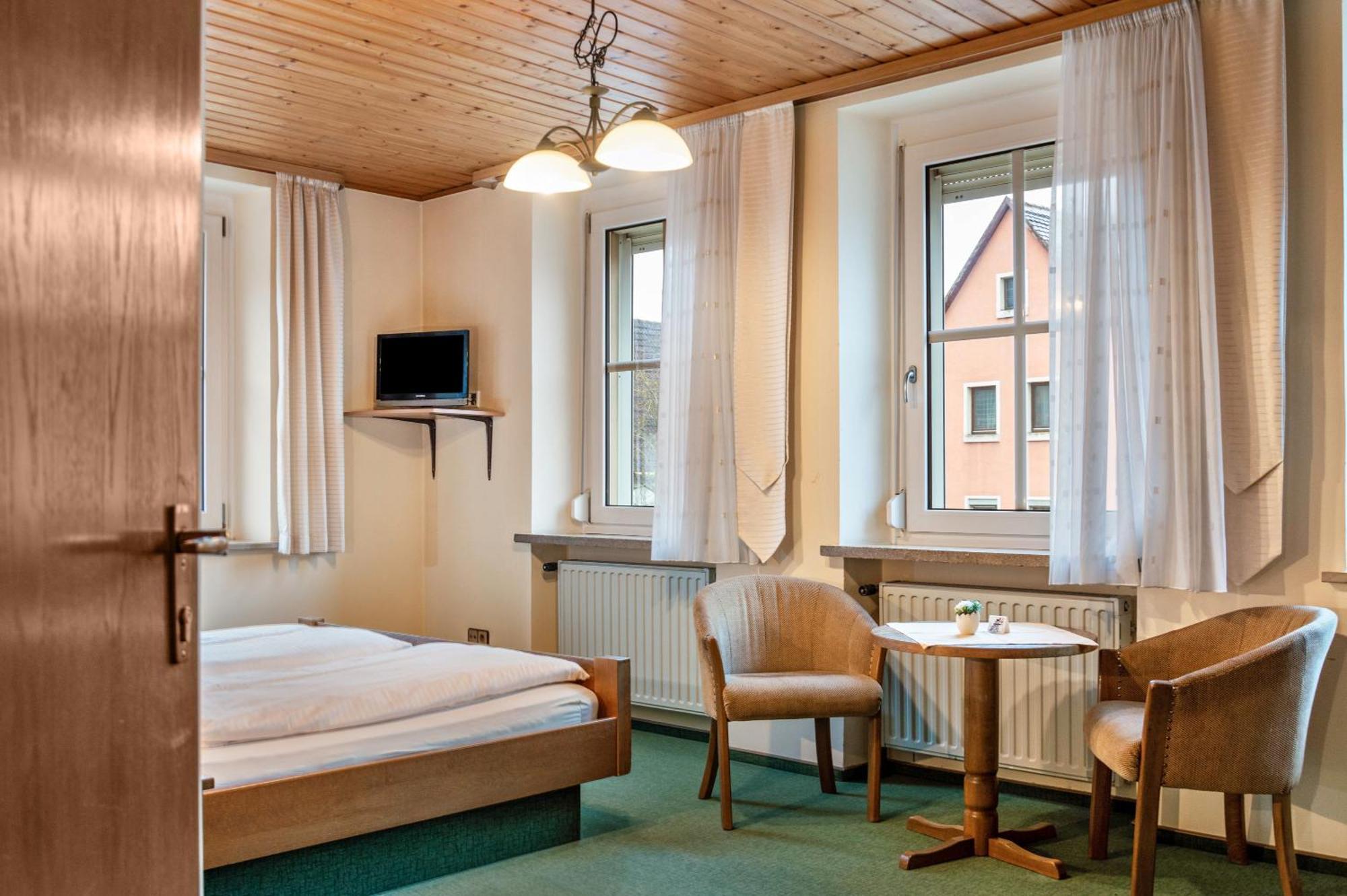 Gasthof Kern Lehrberg Экстерьер фото