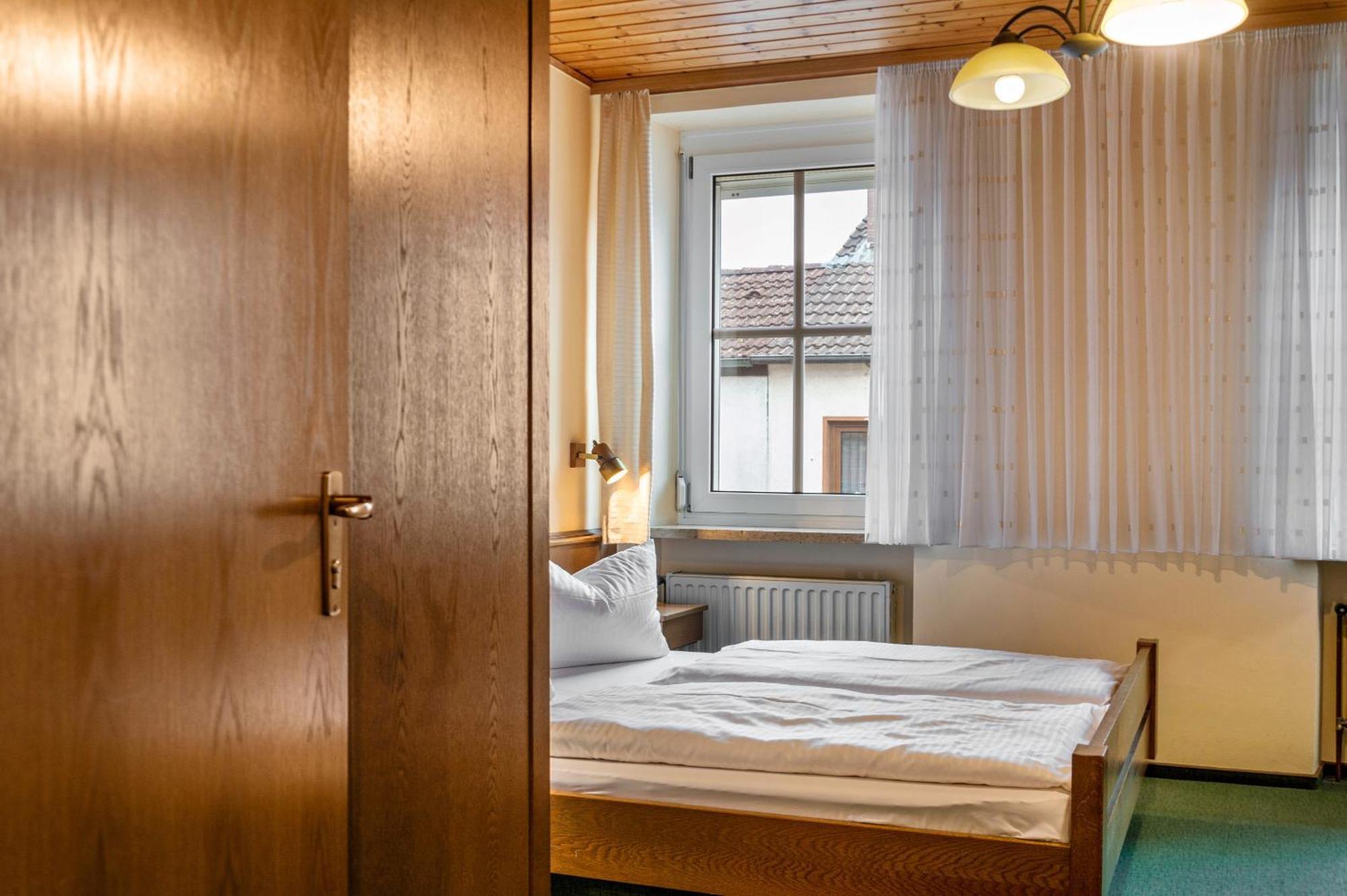 Gasthof Kern Lehrberg Экстерьер фото